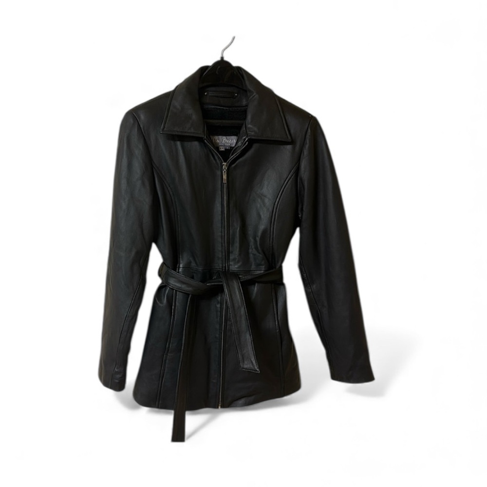Beautiful, Genuine Leather jacket zip out fur lining